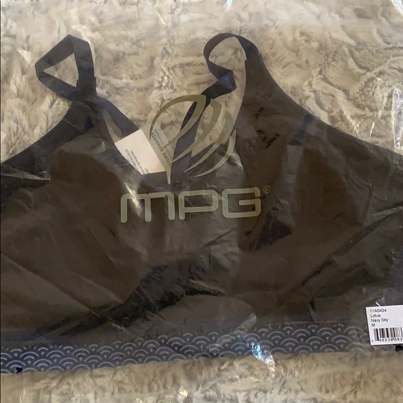 MPG sports bra - Picture 4 of 4